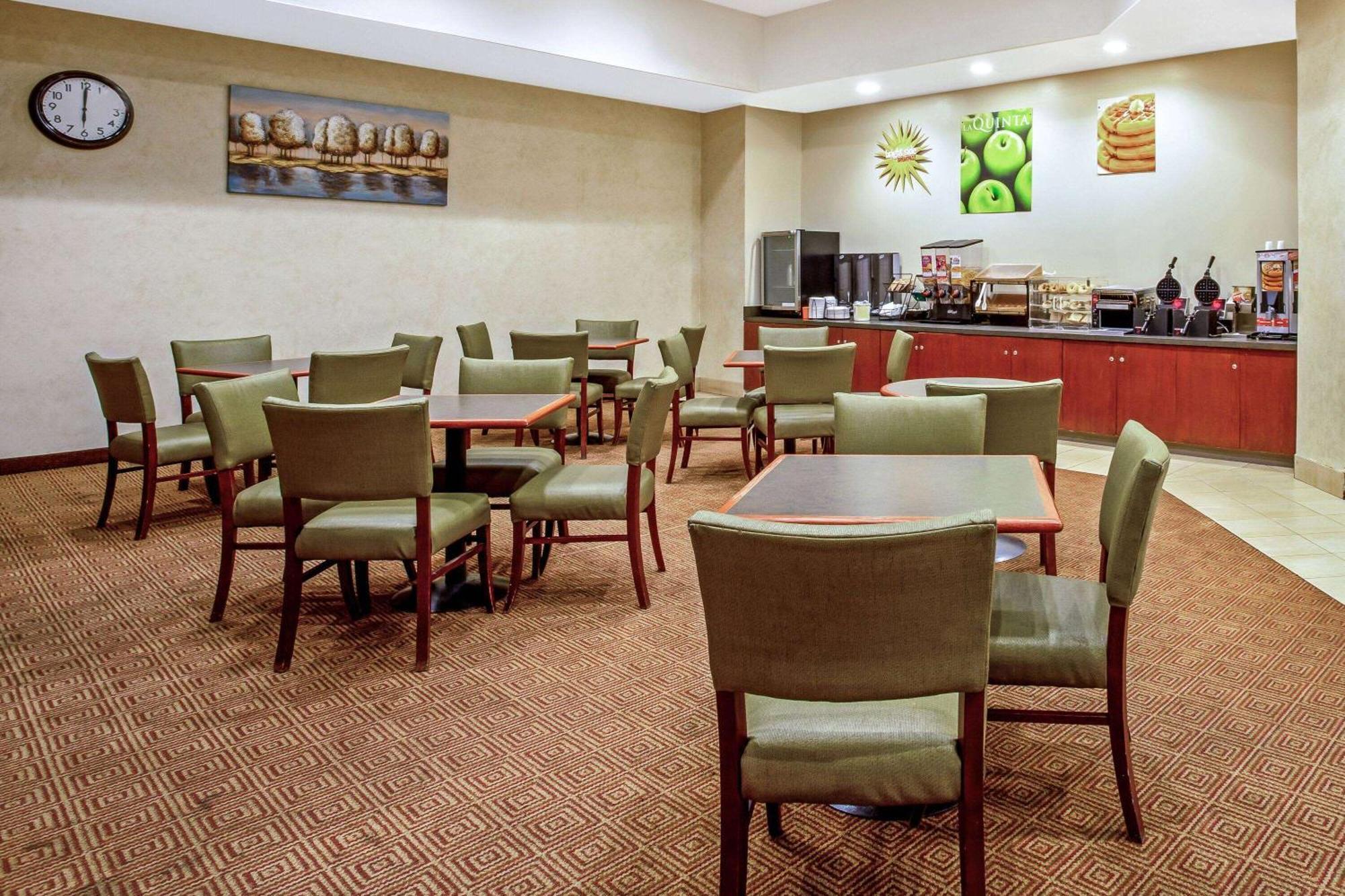 La Quinta By Wyndham / New York