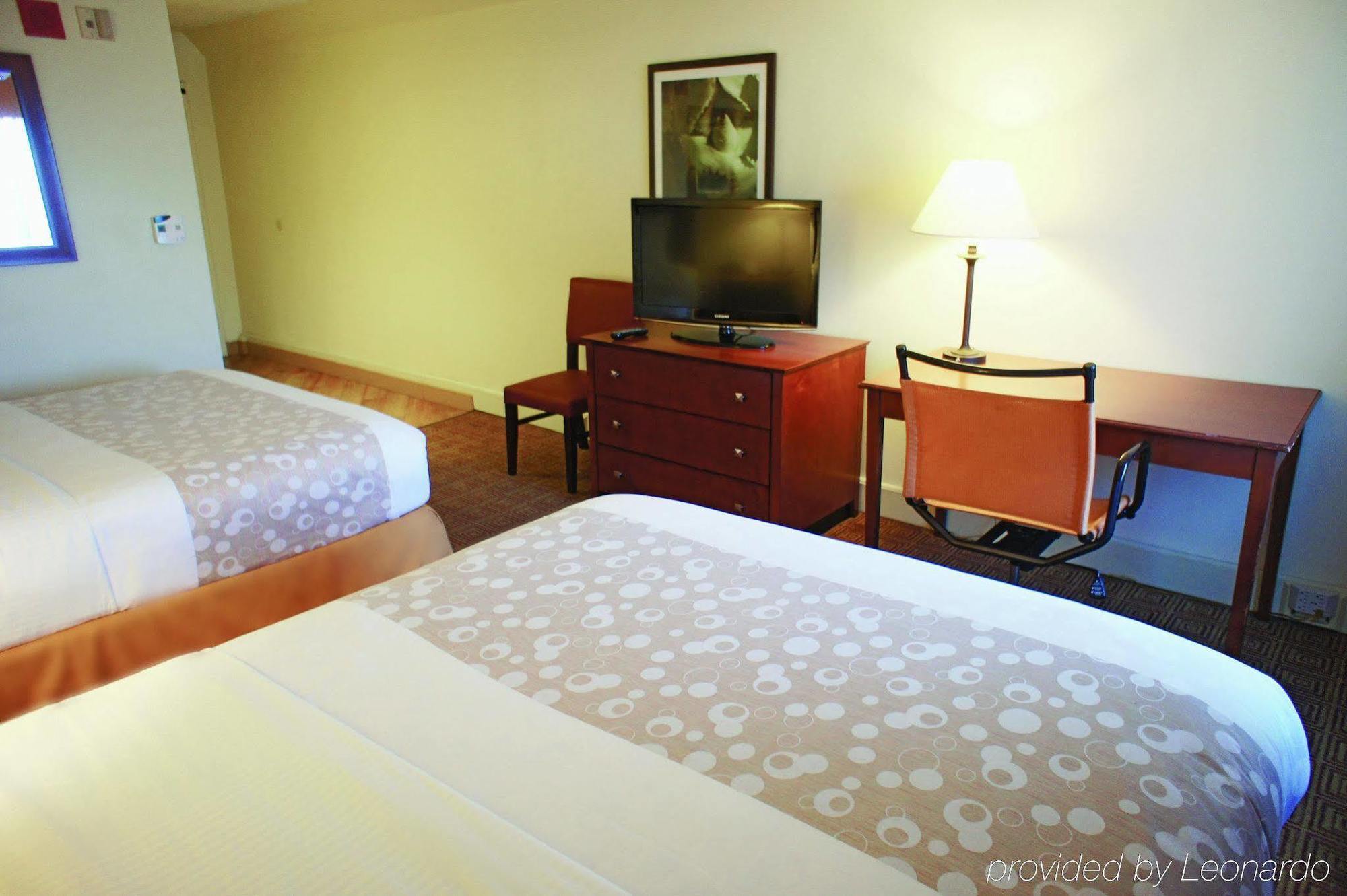 Hotel La Quinta By Wyndham / New York 3*